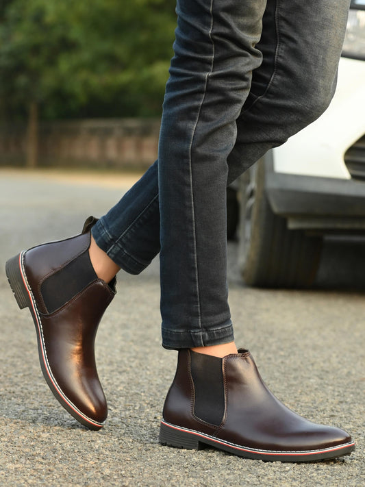 Men Textured Leather Mid-Top Chelsea Boots Brown