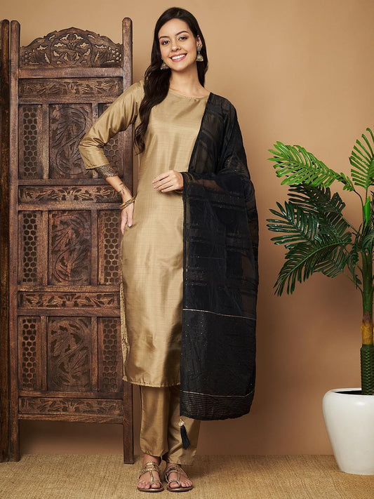 Women Straight Kurta Pant with Dupatta Set